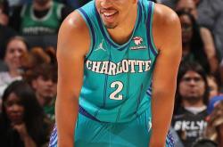 九游体育-塔图姆连续二十场比赛得分超过关键助攻，塞尔维亚队挑战极限！的简单介绍