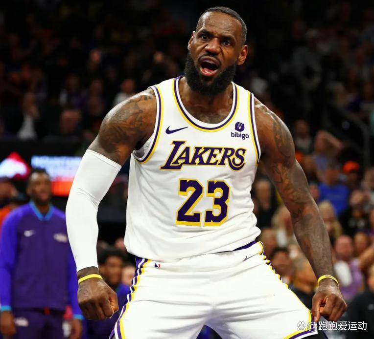 包含詹姆斯遭遇十五连败，TES教练面临压力！的词条